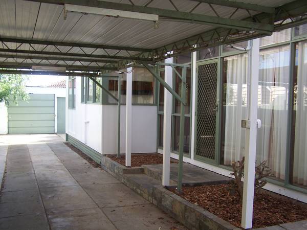 THREE BEDROOM HOME Picture