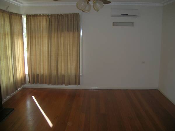 THREE BEDROOM HOME Picture 2