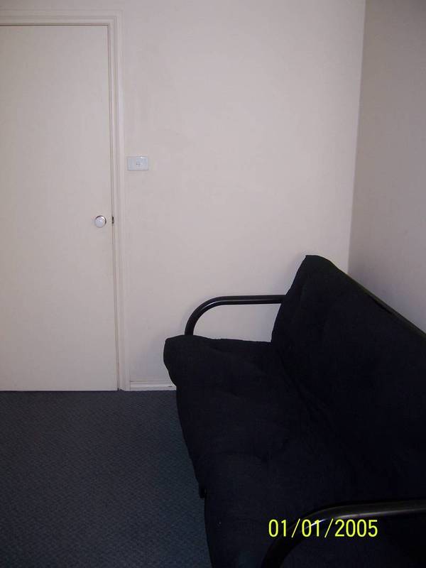 THREE BEDROOM TOWNHOUSE Picture 3