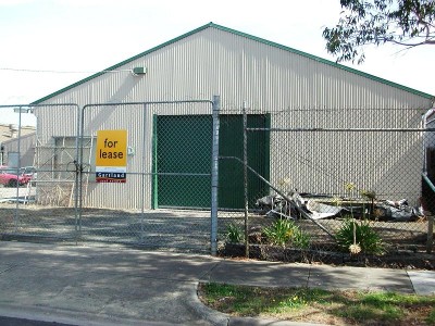 Convenient North Shore Industrial Picture