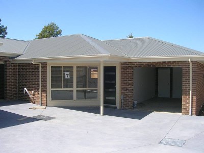 BRAND NEW TWO BEDROOM TOWNHOUSE Picture
