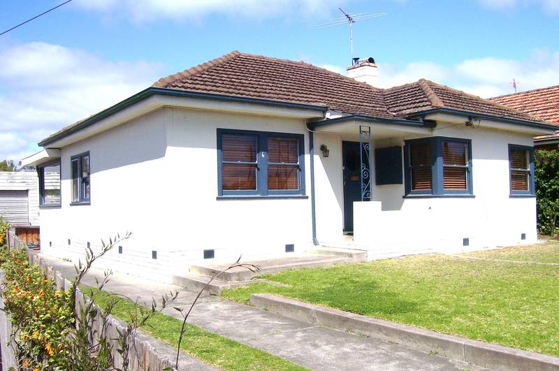 Great 3BR house - 9 Month Lease Picture 1