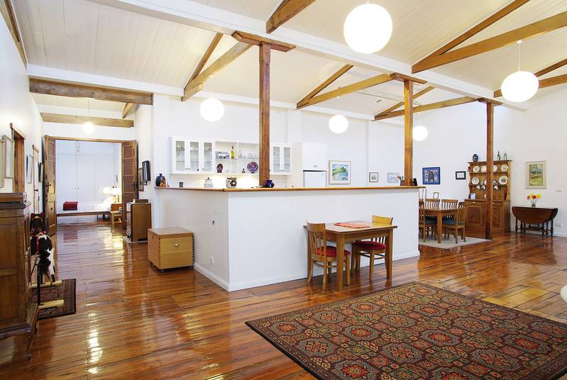 Retro Warehouse Conversion - circa 1874 Picture 3