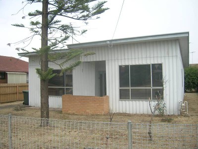 SPACIOUS THREE BEDROOM HOME Picture