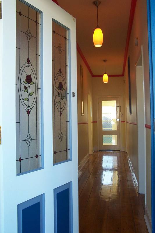 PERFECTLY POSITIONED THREE BEDROOM HOME Picture 2