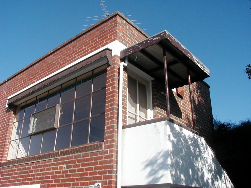 2 BEDROOM UNIT Picture 2