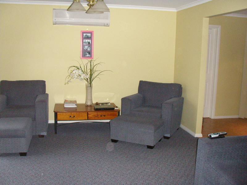 Three bedroom house Picture 2