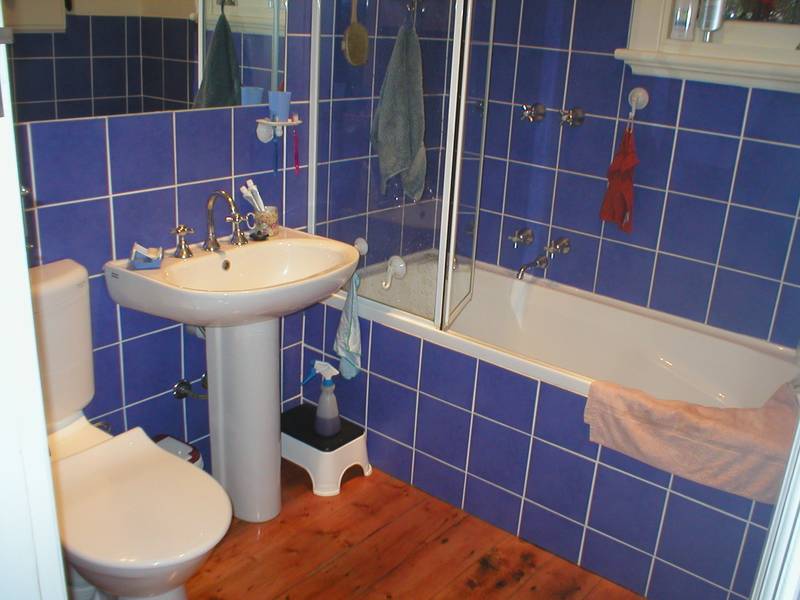 NEAT THREE BEDROOM HOME Picture 3