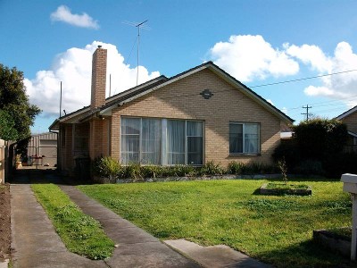 THREE BEDROOM HOUSE Picture