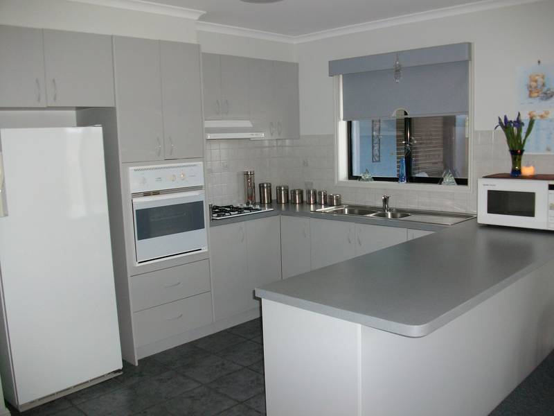 Three bedroom house Picture 2