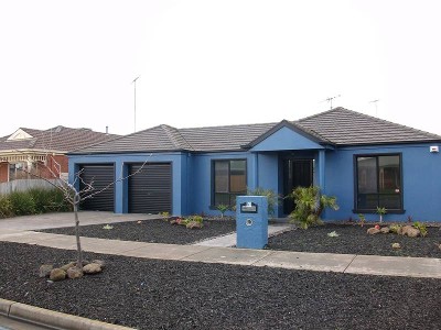 Three bedroom house Picture