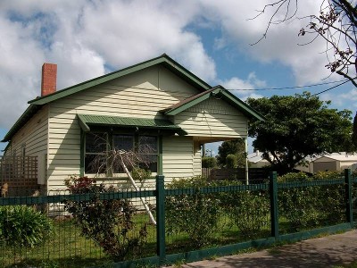 REFURBISHED THREE BEDROOM HOME Picture