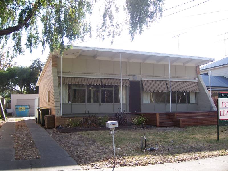 POSITION, POSITION, POSITION!! Picture 1