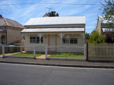 POSITION PERFECT VICTORIAN COTTAGE Picture