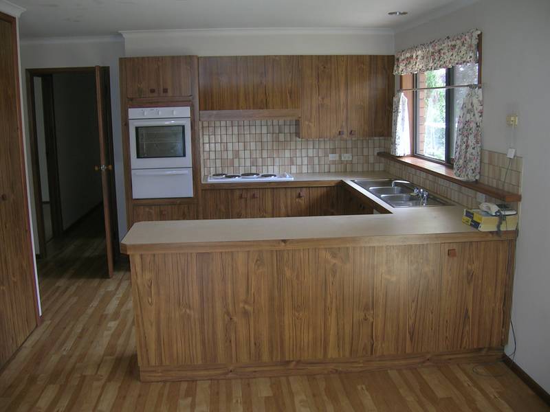 FOUR BEDROOM FAMILY HOME Picture 3