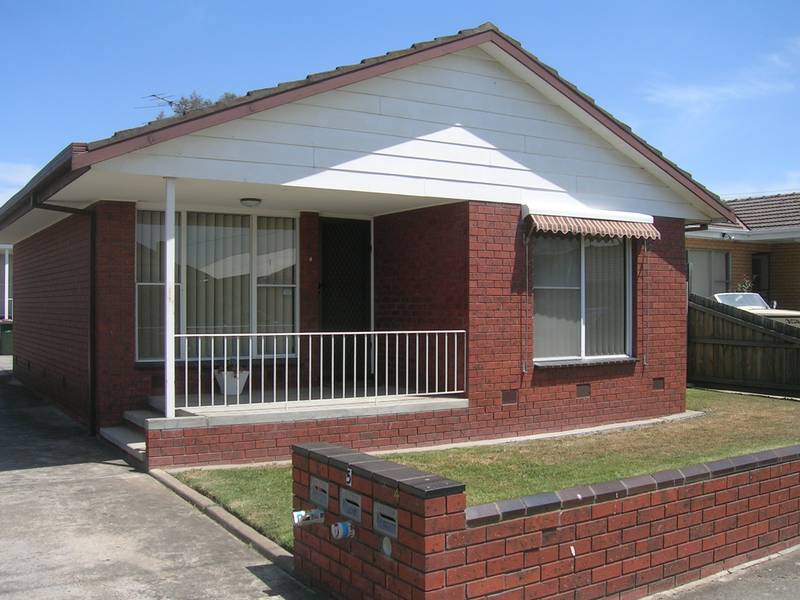 TWO BEDROOM UNIT WITH GARAGE Picture 1