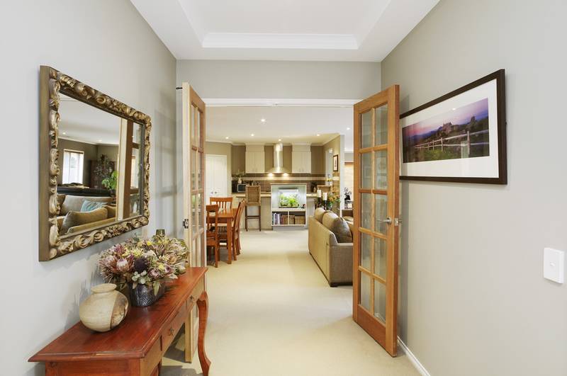 DESIGNER LIVING Picture 3