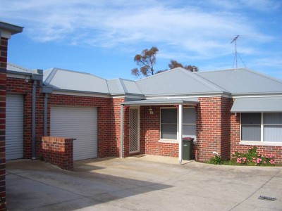 * UNDER OFFER * Picture * UNDER OFFER * Picture