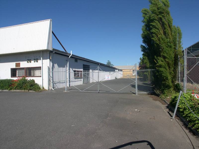 Large Newtown Industrial Site Picture 3
