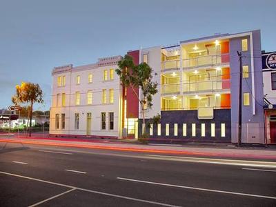 The Metropolitan - Be where the action is! Picture The Metropolitan - Be where the action is! Picture