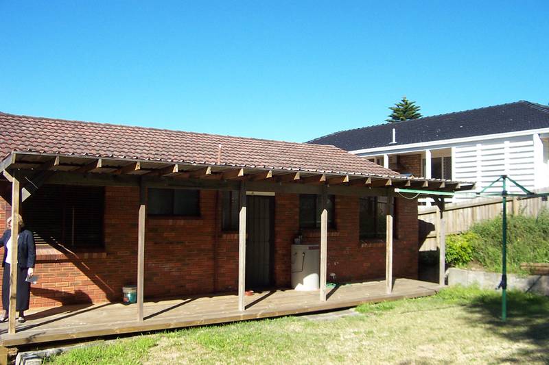 The kids can walk to school... Picture 2