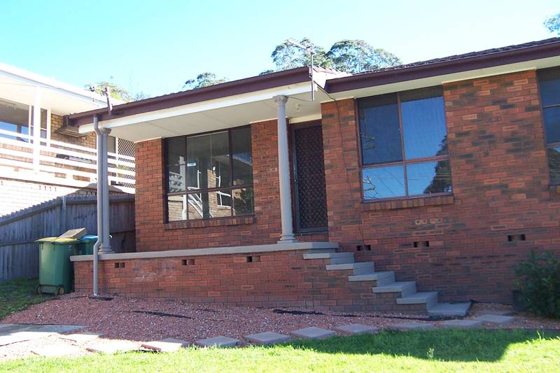 The kids can walk to school... Picture 1