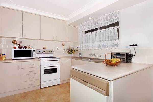 ANOTHER ONE SOLD BY GRAYS! HOWS YOUR SALE GOING? Picture