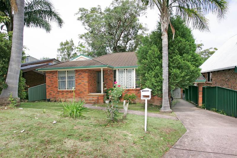 THIS HOME COMES HIGHLY RECOMMENDED... Picture 1