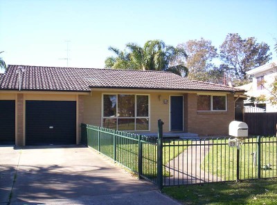 Modern 4 bedroom home Picture Modern 4 bedroom home Picture