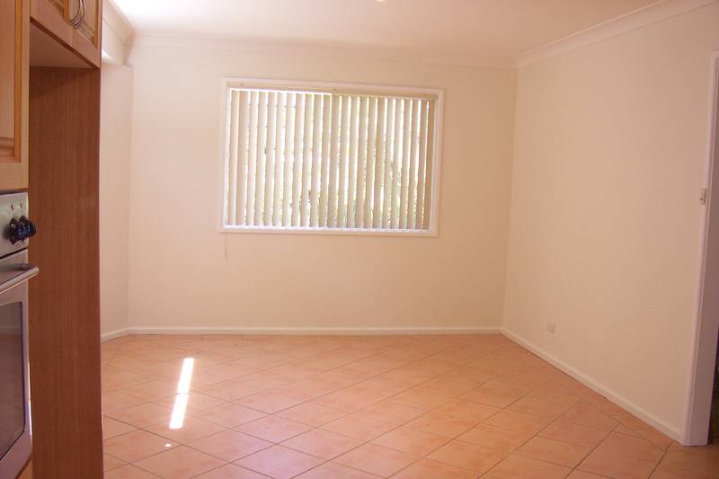 4 bedrooms, 2 living areas and great position Picture 3