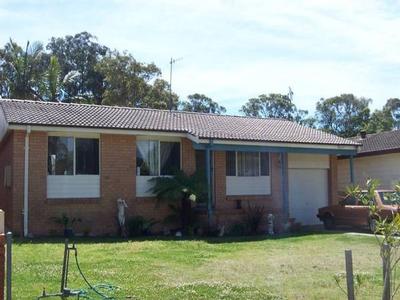 COMFORTABLE FAMILY LIVING Picture COMFORTABLE FAMILY LIVING Picture