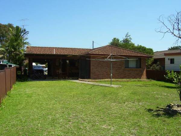 PERFECT LOCATION Picture 2