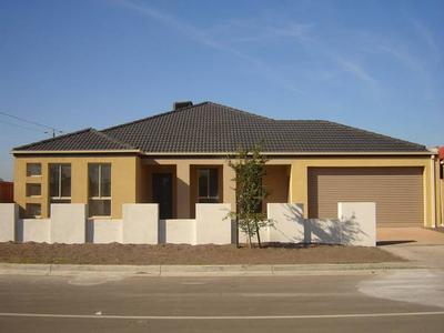 BIG ON LIVING Picture BIG ON LIVING Picture