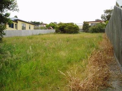 Rosebud Dress Circle Picture