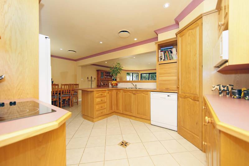 Stunning Family Residence... Picture 3