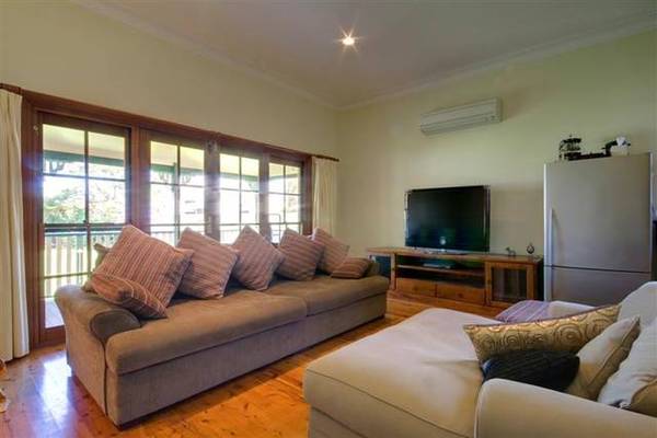 C1921 Brick Beauty Picture 3