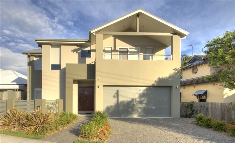 Sun Surf & Style Picture 1