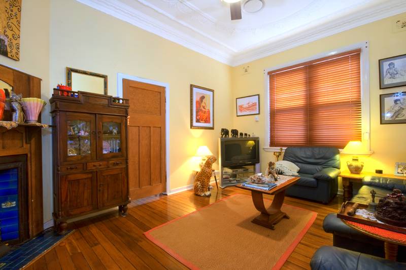 Exceptional Semi... Picture 2