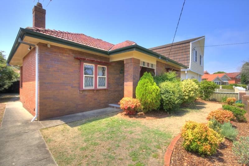 Family Home in Fantastic Location Picture