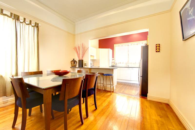 Inner City Stunner Picture 3