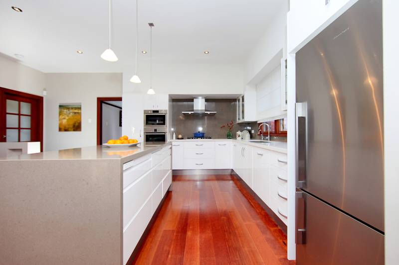 The Epitome of Elegance... Picture 3