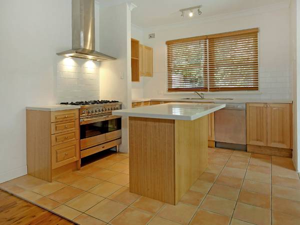 FAMILY DELIGHT Picture 2