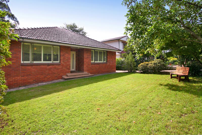 'BENAROON' Picture 2