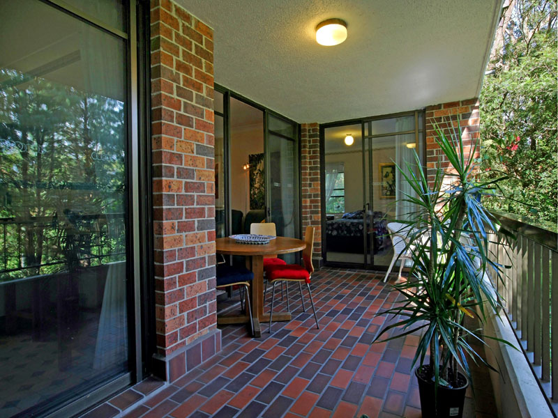 Brampton Mews Picture 2