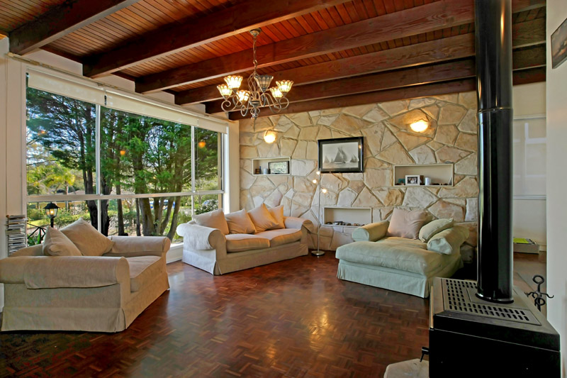 Under Offer Picture 2