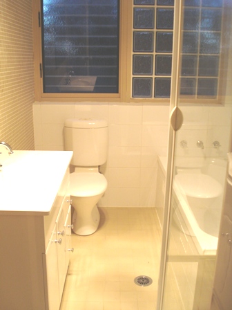 UNIT WITH VIEWS FOR PYMBLE TRAIN COMUTER Picture 3