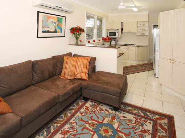 'Classic Family Home' Picture 3