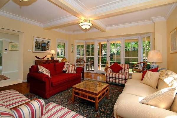 Position, Tennis Court & Pool Picture 2