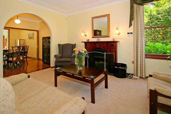 STYLISH FAMILY LIVING Picture 3