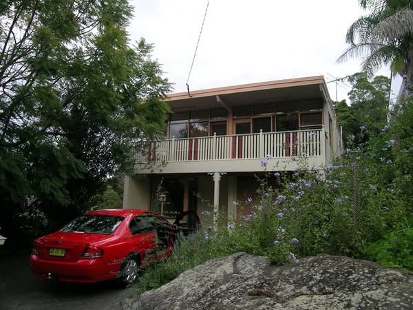 3 BEDROOM PLUS Picture 1